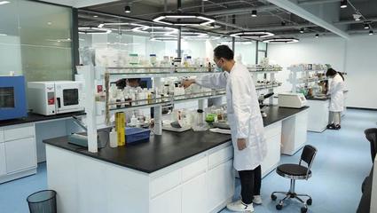 "三八"節(jié)預計化妝品網(wǎng)絡零售額超2.5億元!濟南高新區(qū)美妝產(chǎn)業(yè)再創(chuàng)新佳績